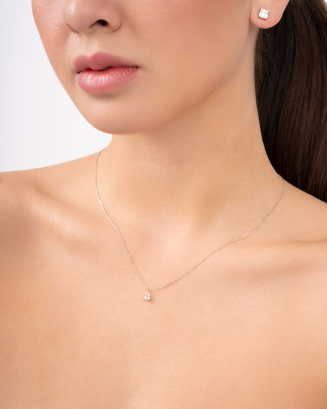 Solitaire Pear Diamond Chain Necklace