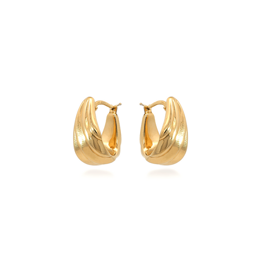 Pleated Oval Hoop Earrings in Yellow Gold