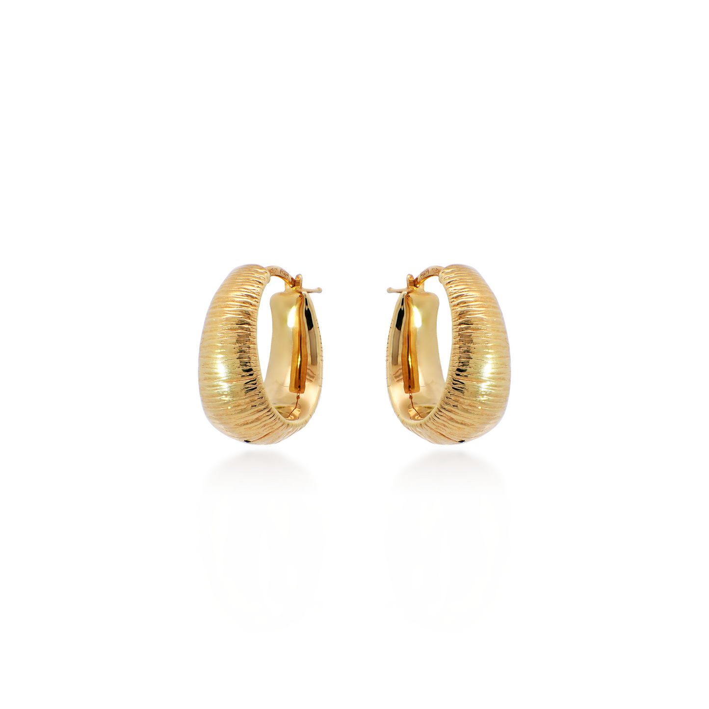 Vintage Oval Hoop Earrings in Yellow Gold