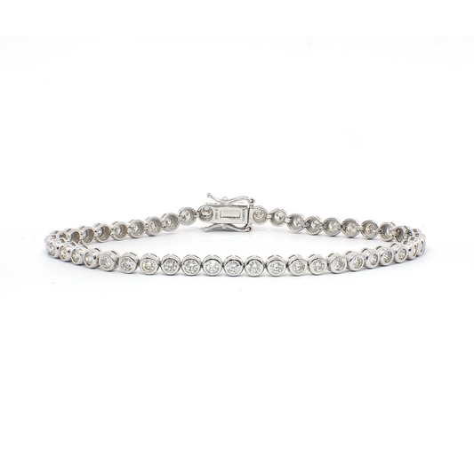 Round Diamond Bezel Bracelet in White Gold